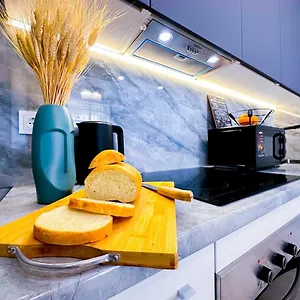 New 2 Bedroom Luxe 22 этаж рядом с шатыр байтерек барыс арена , Астана Казахстан