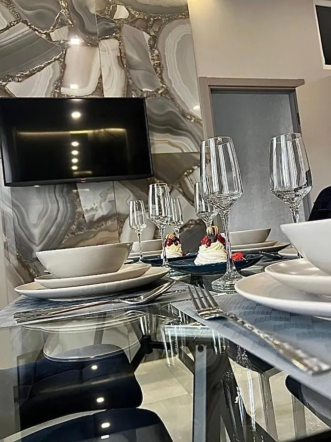 Central Family Boutique Apartments 1 Lwów Ukraina