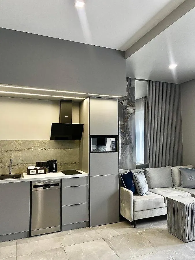 Central Family Boutique Apartments 1 Lwów 0*,